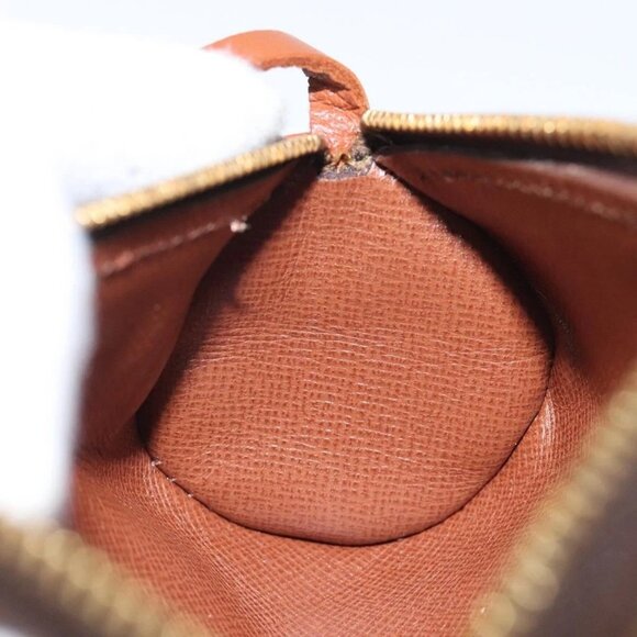 LOUIS VUITTON Monogram Papillon Pouch LV Auth - Picture 15 of 16